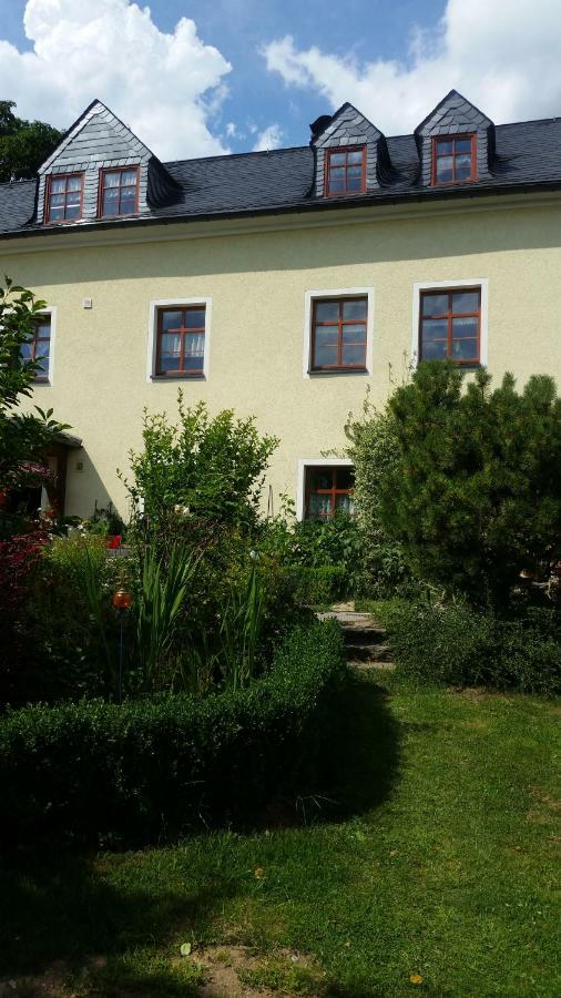 Strasse Des Friedens Apartment Hilmersdorf Luaran gambar