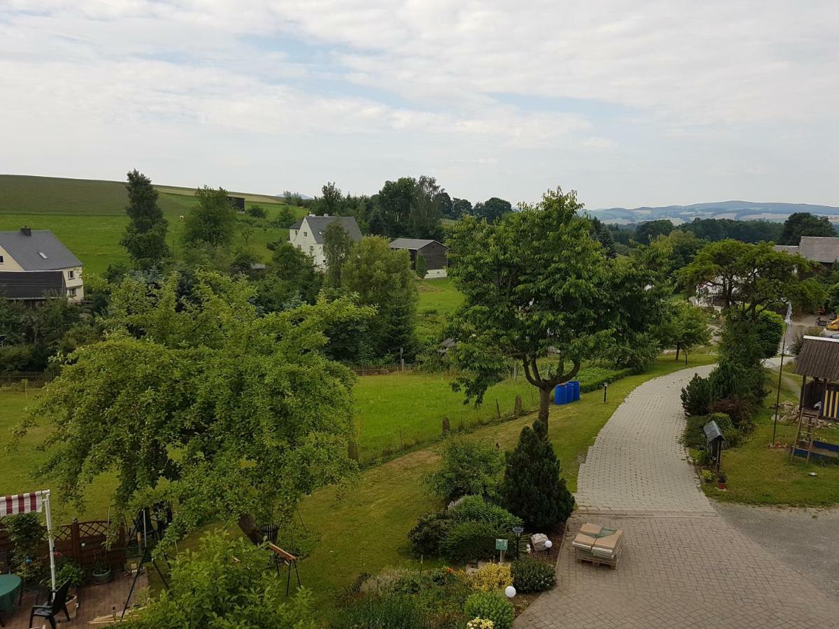 Strasse Des Friedens Apartment Hilmersdorf Luaran gambar