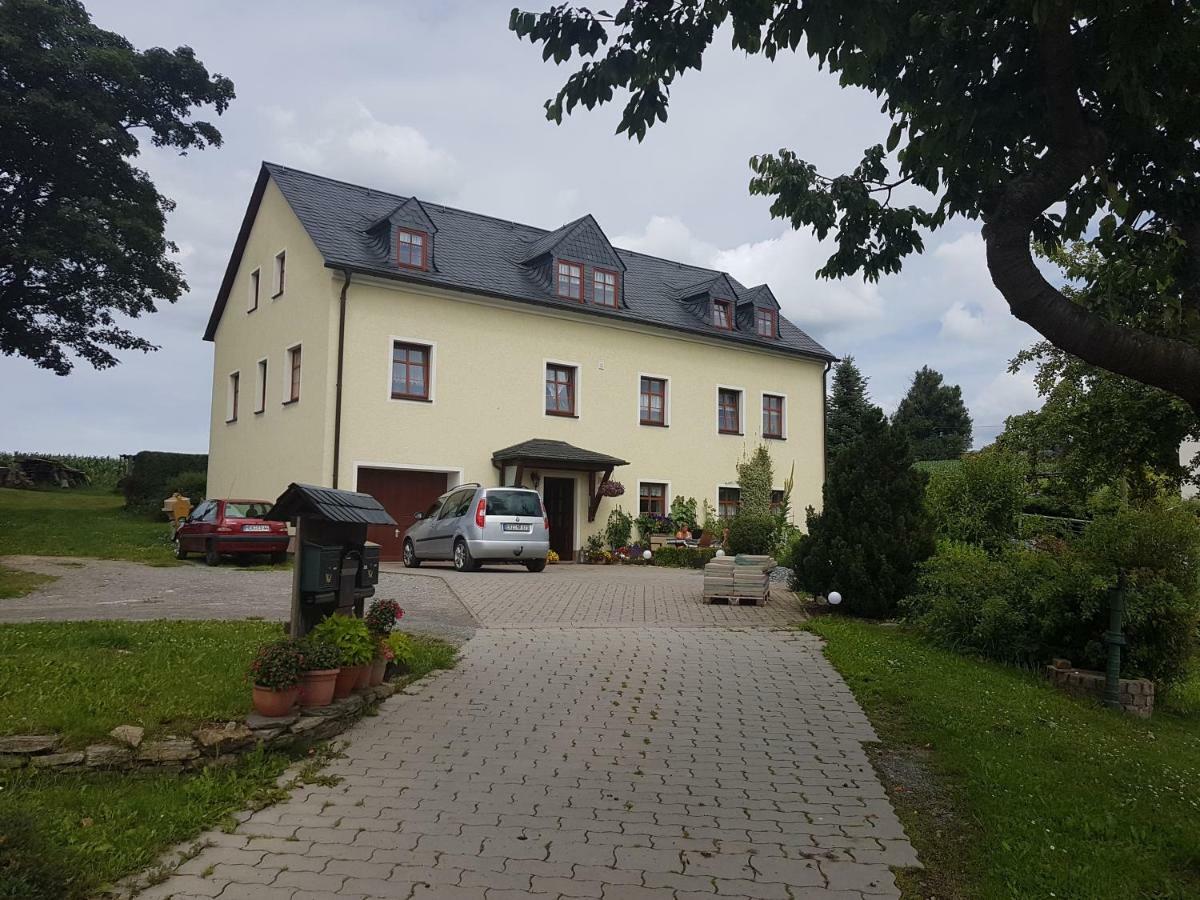 Strasse Des Friedens Apartment Hilmersdorf Luaran gambar