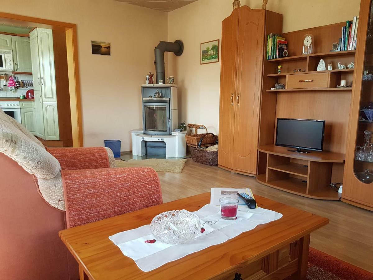 Strasse Des Friedens Apartment Hilmersdorf Luaran gambar